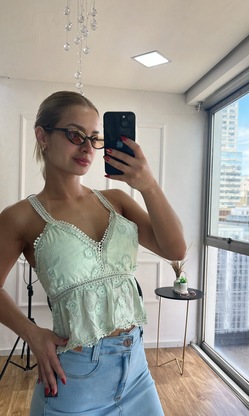 cropped vanessa verde bb