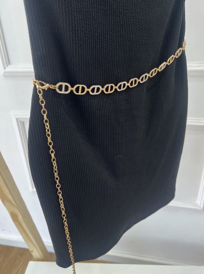 cinto corrente strass dourado cinto corrente strass dourado