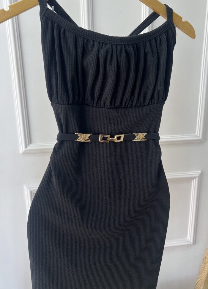 cinto elastico com fivela dourado