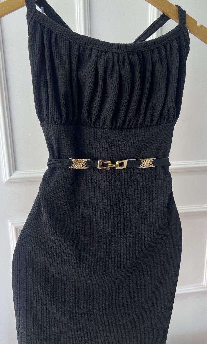 cinto elastico com fivela dourado