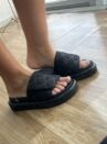 chinelo tendencia com velcro preto
