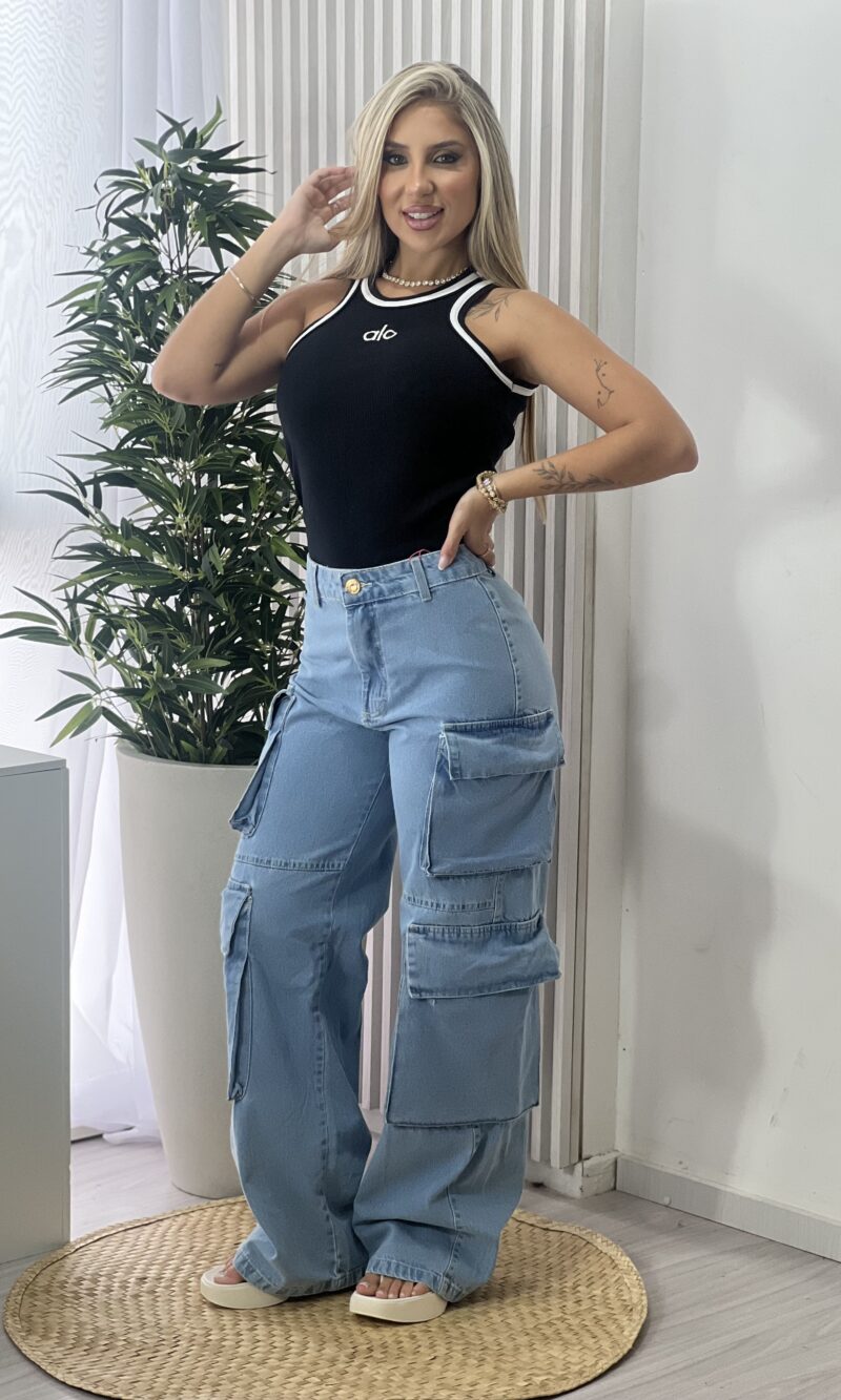 regata alo preto detalhes branco regata alo preto detalhes branco