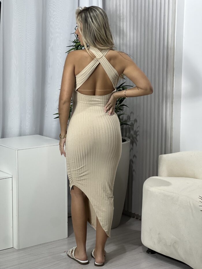 vestido midi canelado grazi bege vestido midi canelado grazi bege
