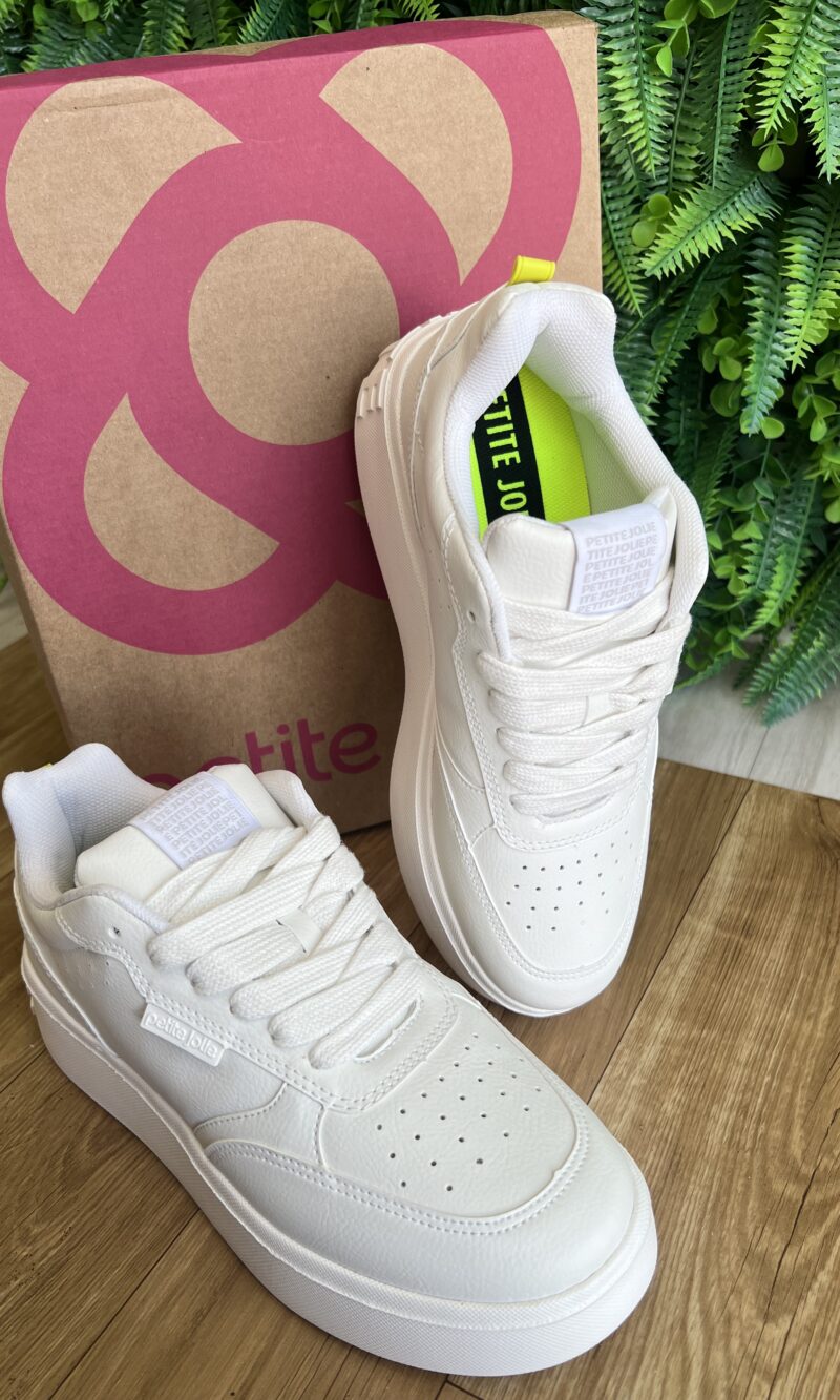tÊnis branco petite jolie pj7537