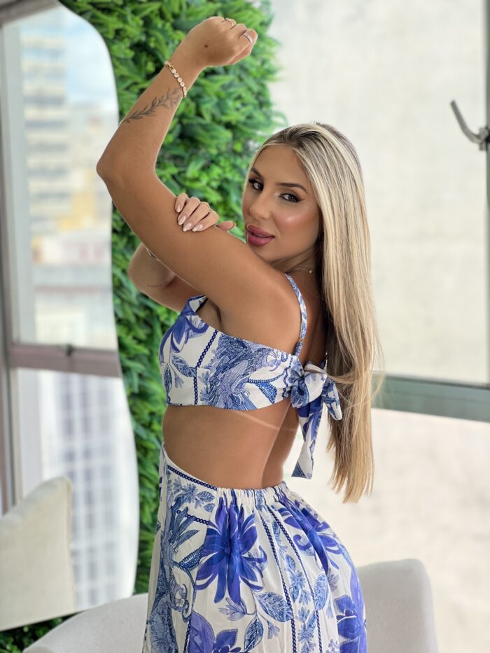 vestido longo marinez estampado branco azul vestido longo marinez estampado branco azul