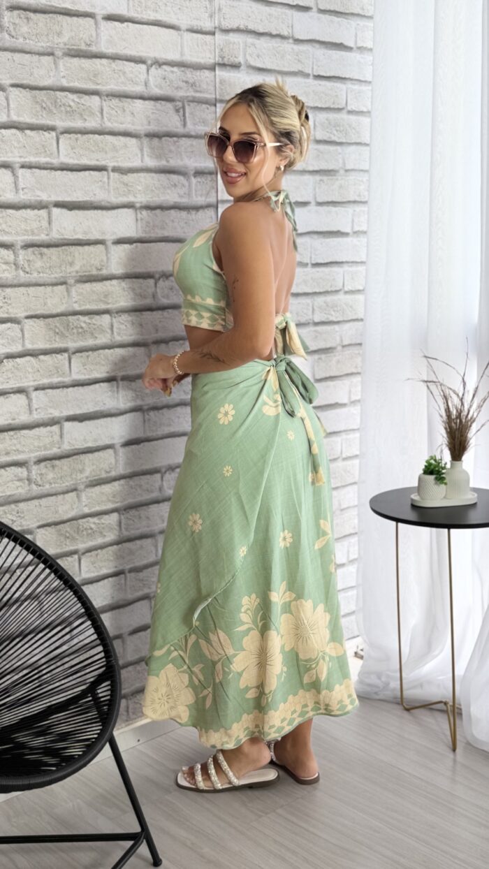 conjunto saia envelope verde bege conjunto saia envelope verde bege