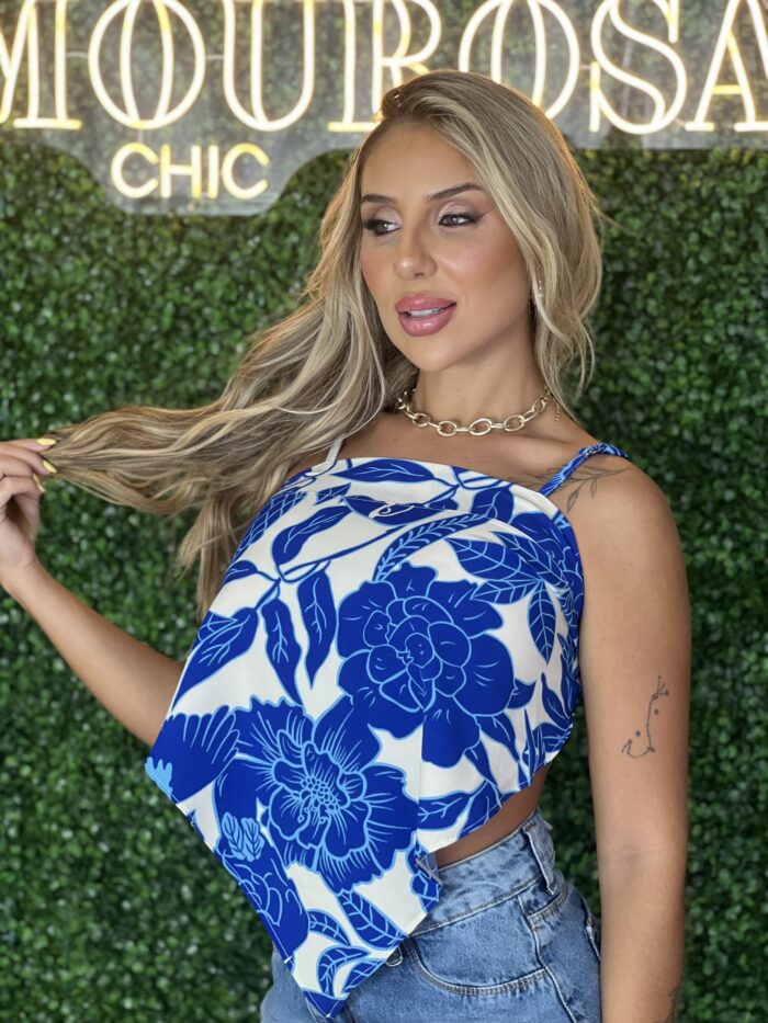 cropped chiara flores branco azul cropped chiara flores branco azul