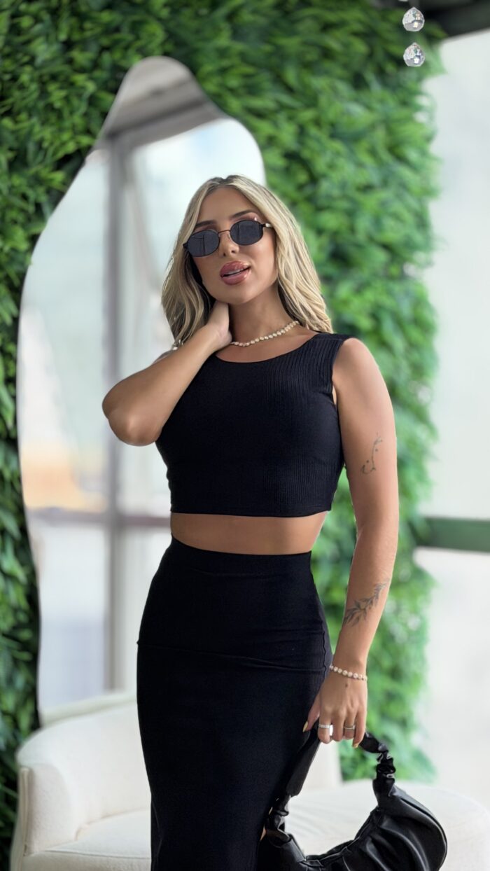 conjunto canelado midi mary preto conjunto canelado midi mary preto