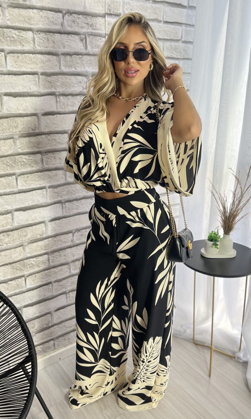 conjunto mi estampado preto