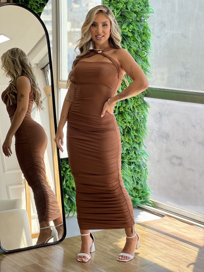 vestido midi elis marrom vestido midi elis marrom