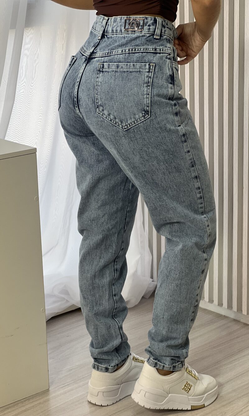 calca jeans mom claudia