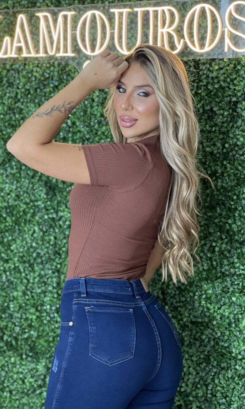 blusa canelada melissa marrom blusa canelada melissa marrom