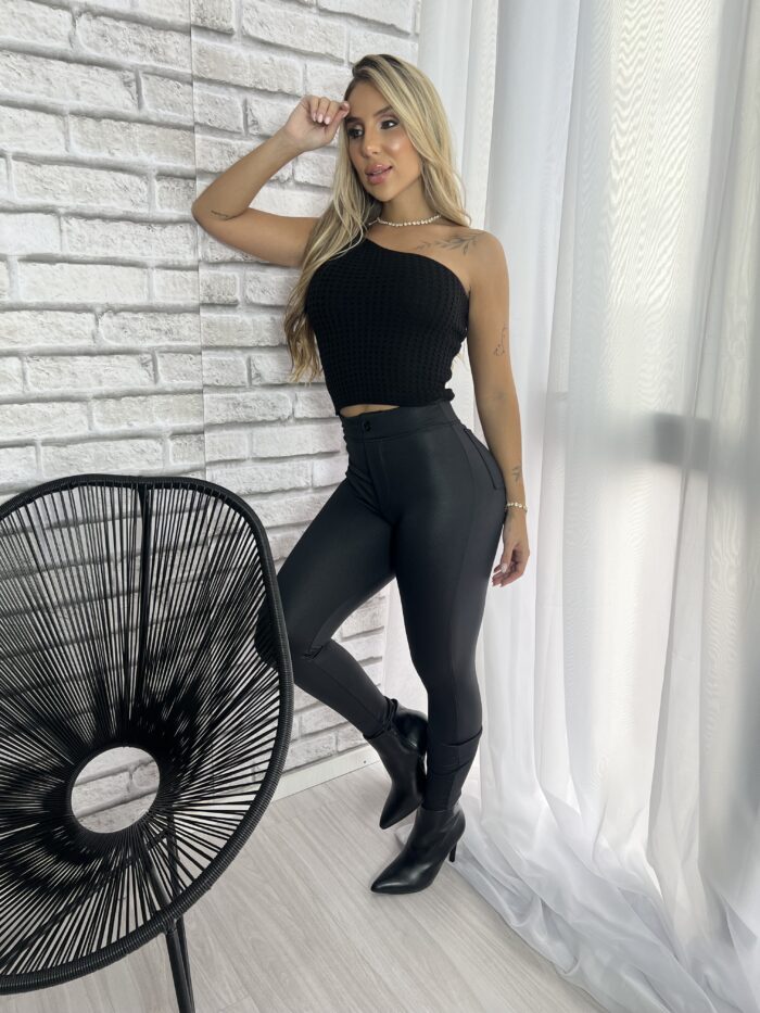 cropped modal valeria preto cropped modal valeria preto