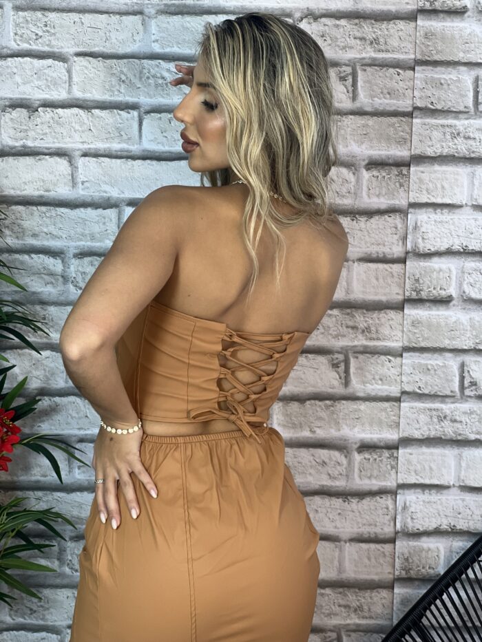 vestido courino kyara caramelo vestido courino kyara caramelo