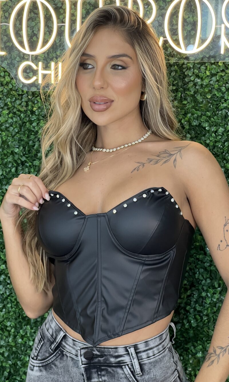 cropped corselet couro preto
