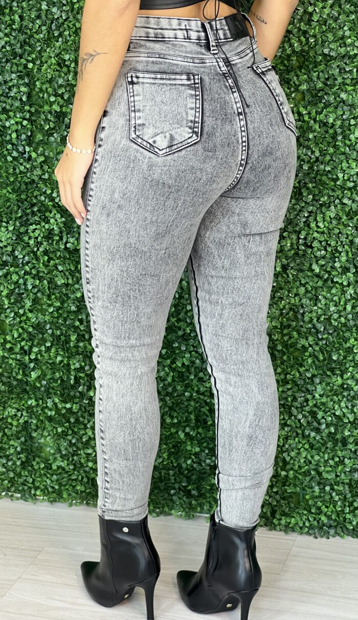 calca jeans skinny paty pimenta original calca jeans skinny paty pimenta original