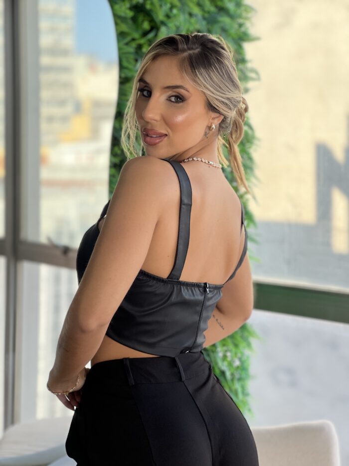 cropped courino raven preto cropped courino raven preto