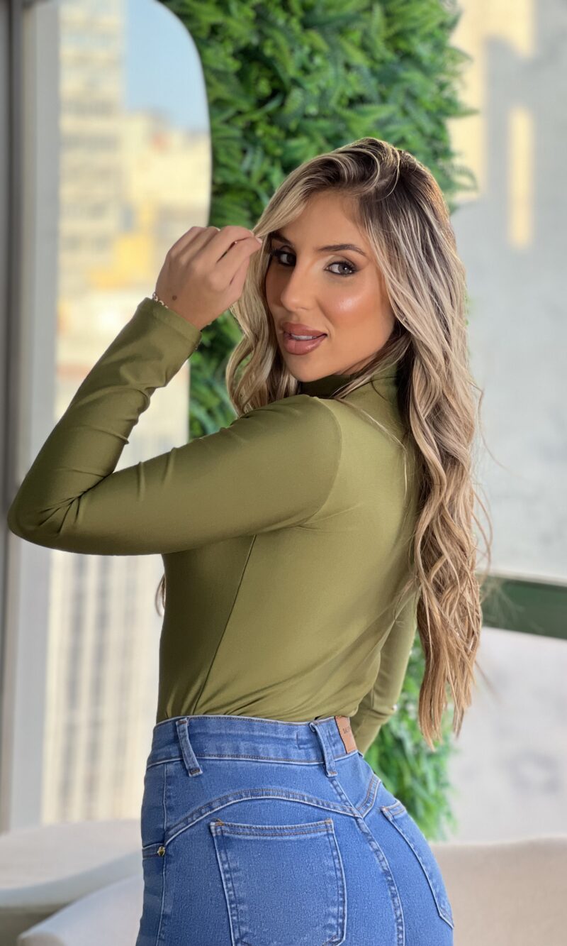 cropped manga longa cinara verde cropped manga longa cinara verde