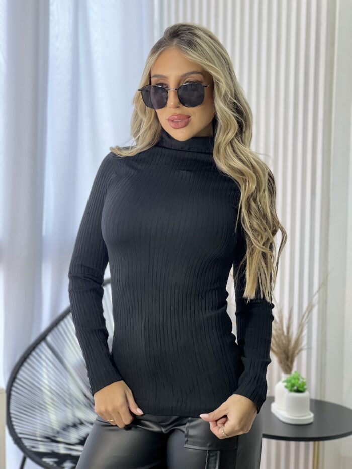 blusa termica gola franzida preto