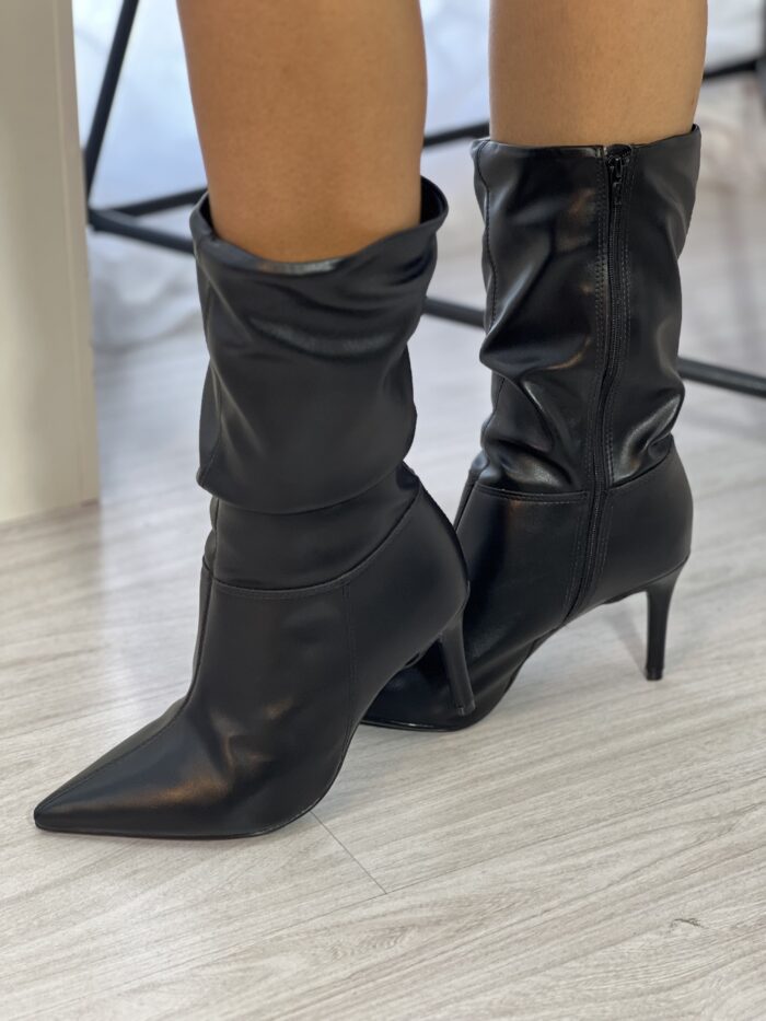 bota cano medio salto fino napa preto vizzano 3112.101 bota cano medio salto fino napa preto vizzano 3112.101