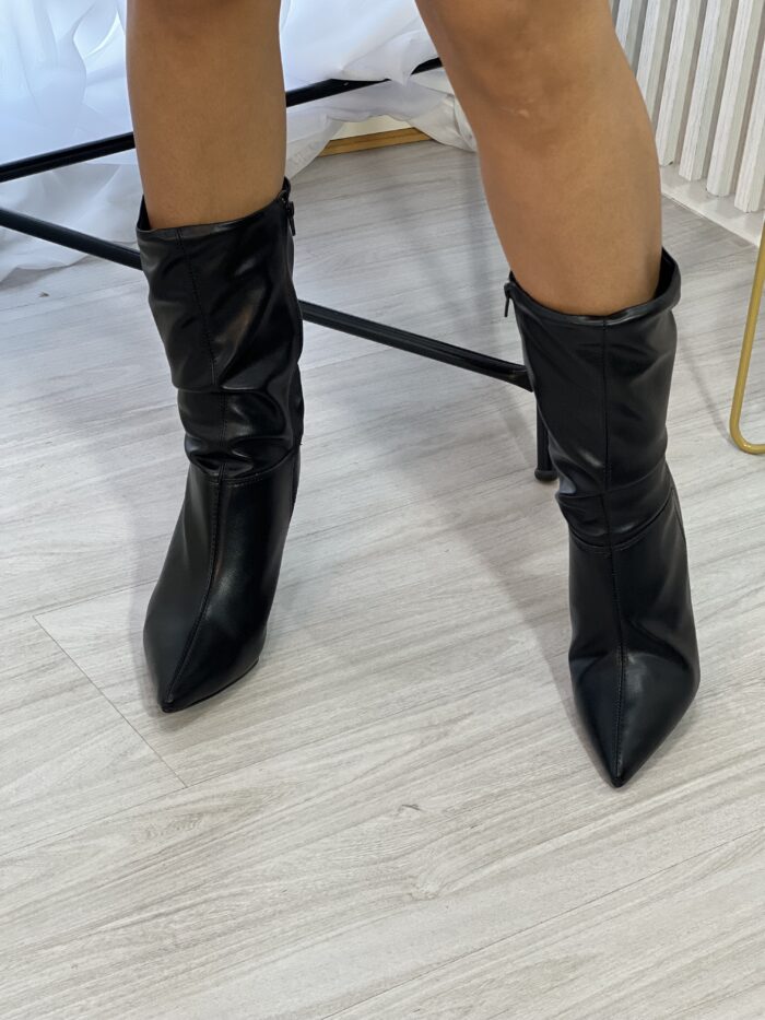 bota cano medio salto fino napa preto vizzano 3112.101 bota cano medio salto fino napa preto vizzano 3112.101