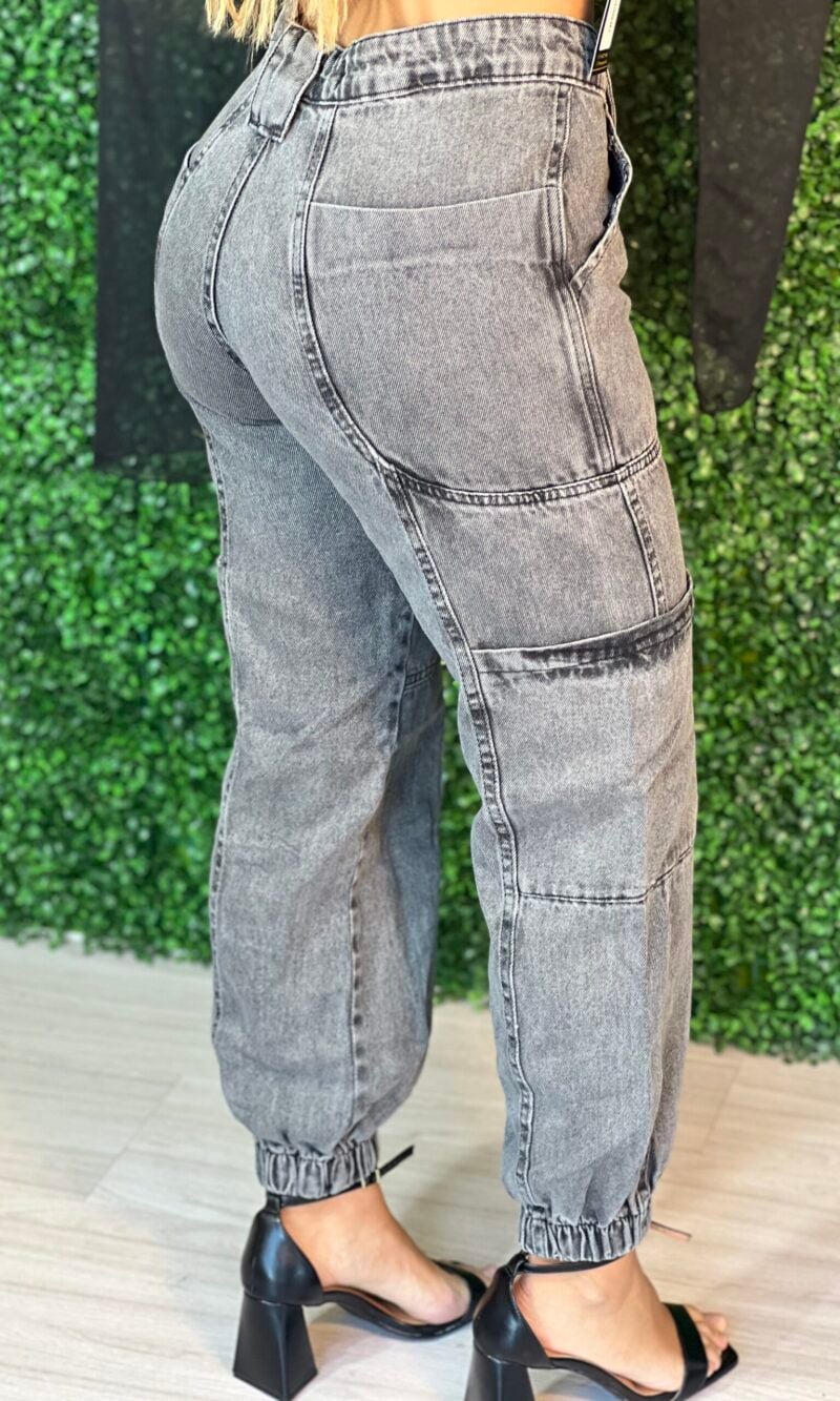 calca jogger preto estonado