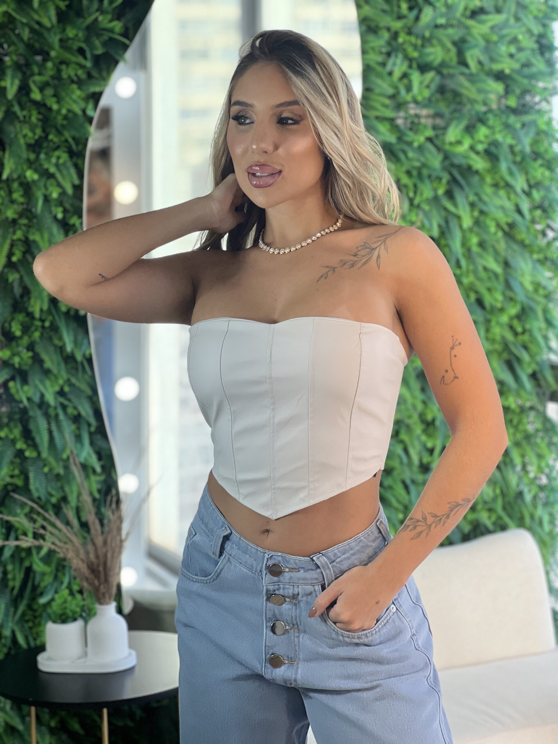 cropped courino queila branco cropped courino queila branco