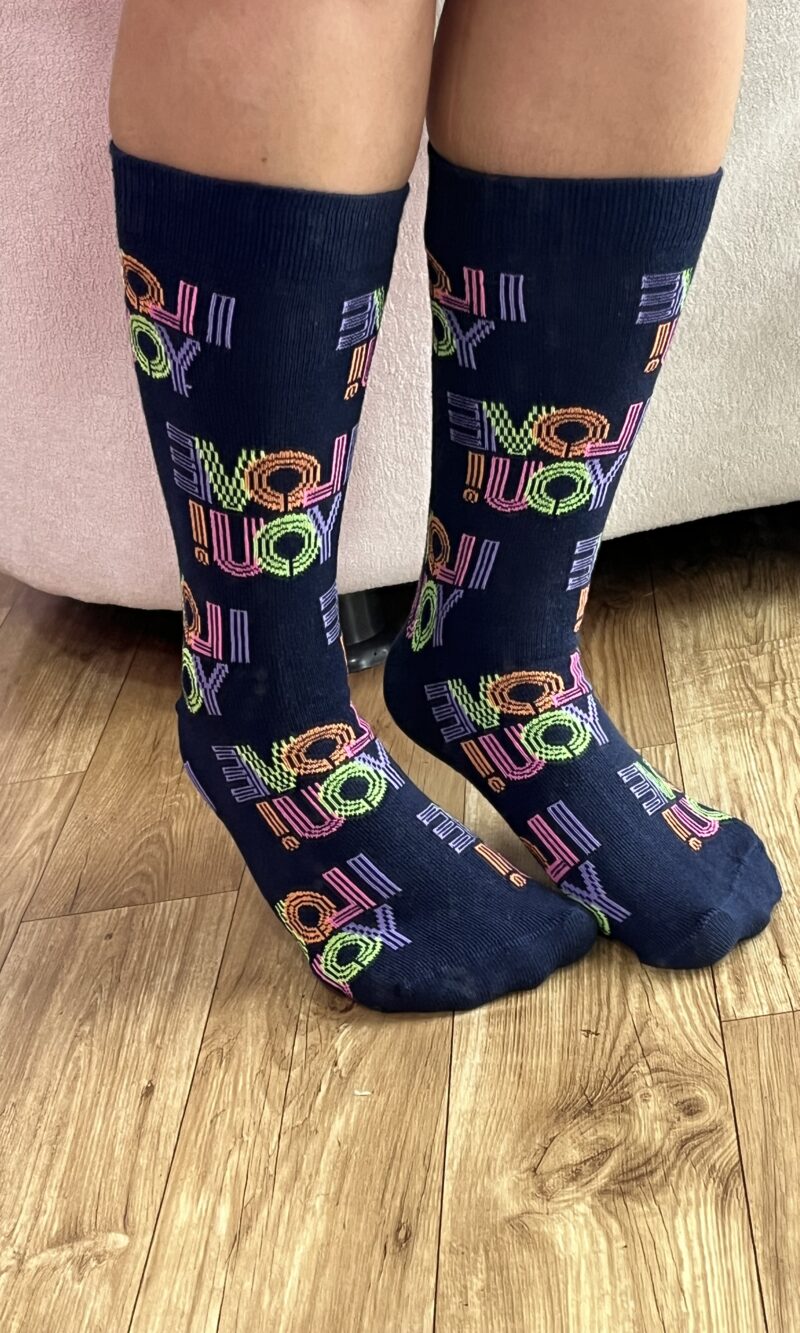 meia cano longo estampado azul