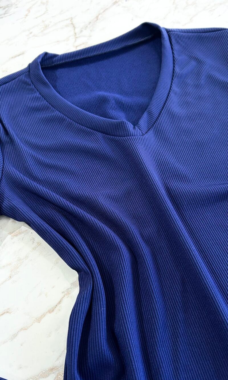 blusa flanelada gola v ully azul blusa flanelada gola v ully azul