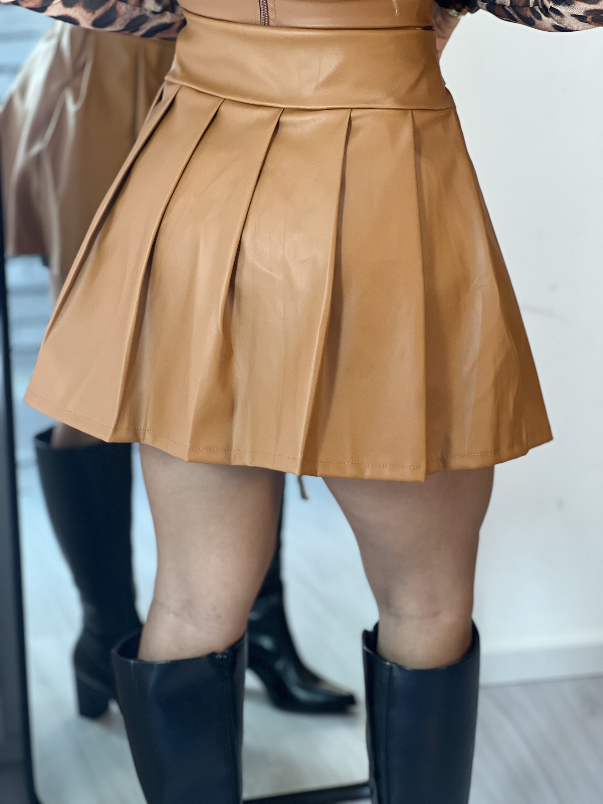 saia com short courino rodayka caramelo saia com short courino rodayka caramelo