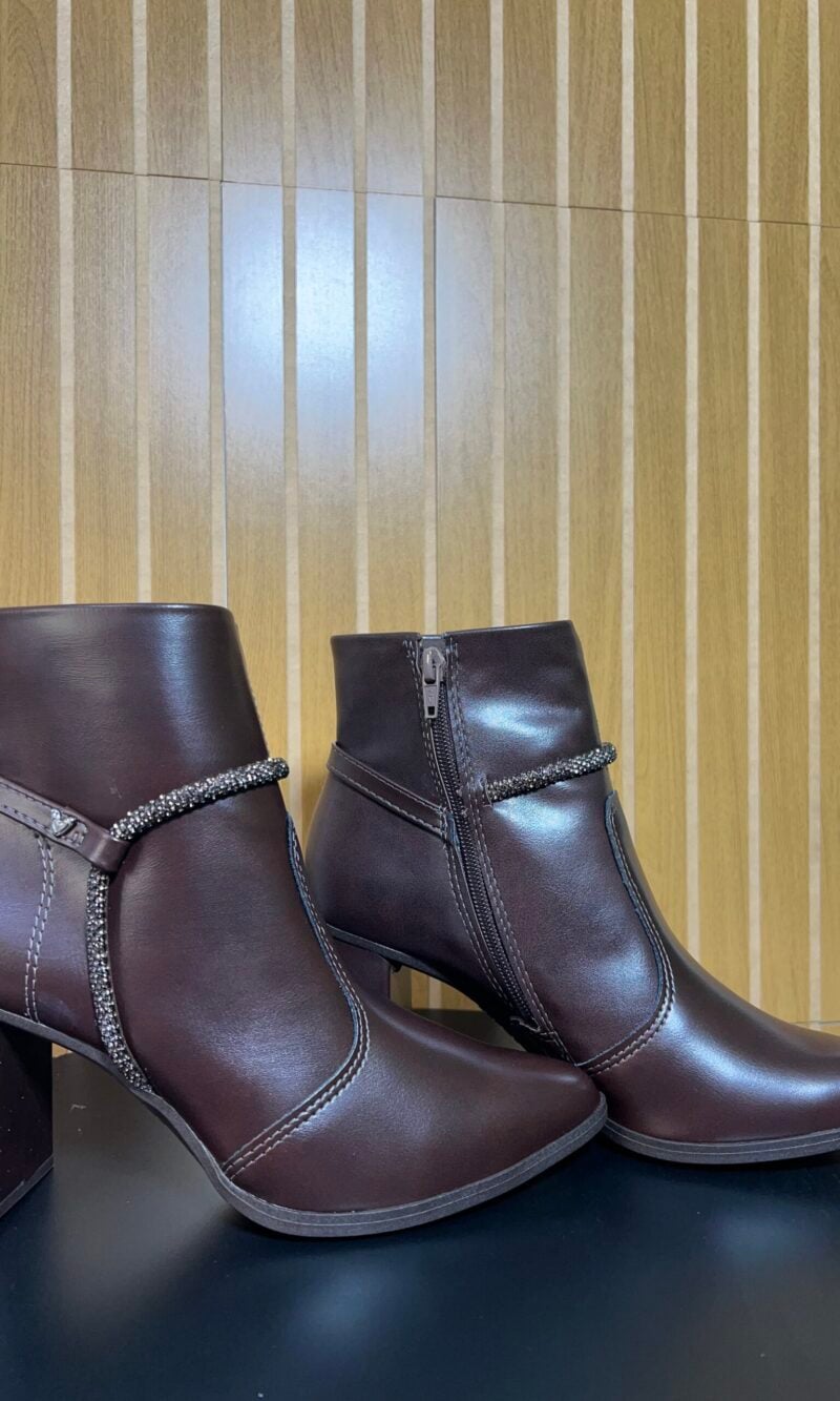 bota cano curto strass marrom mississipi jo355 bota cano curto strass marrom mississipi jo355