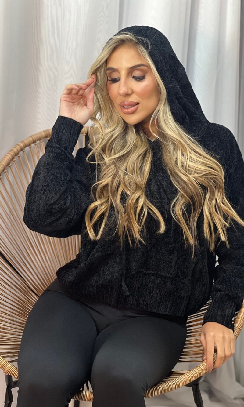 blusa mousse capuz diana preto