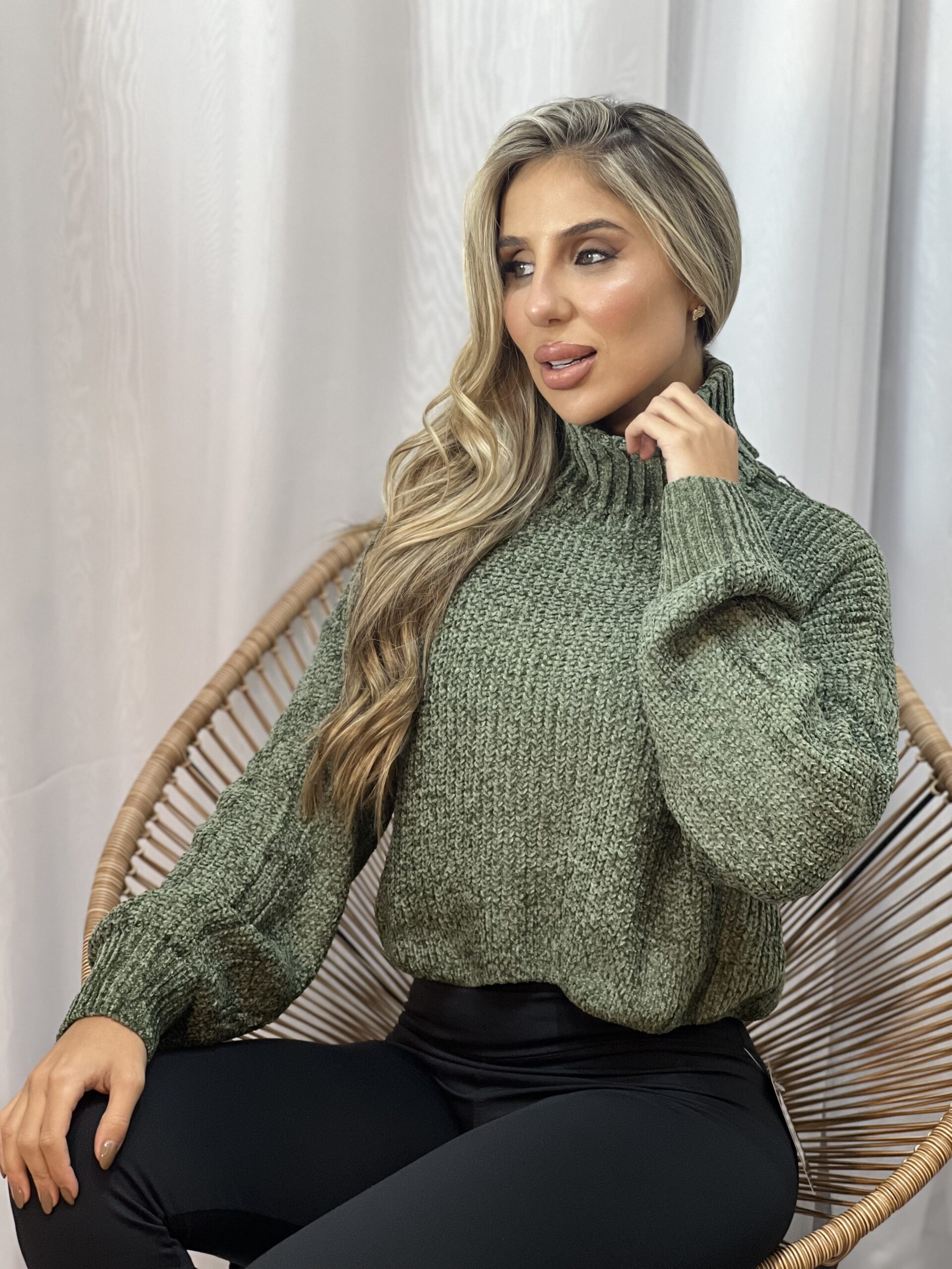 cropped tricot mousse nara verde cropped tricot mousse nara verde