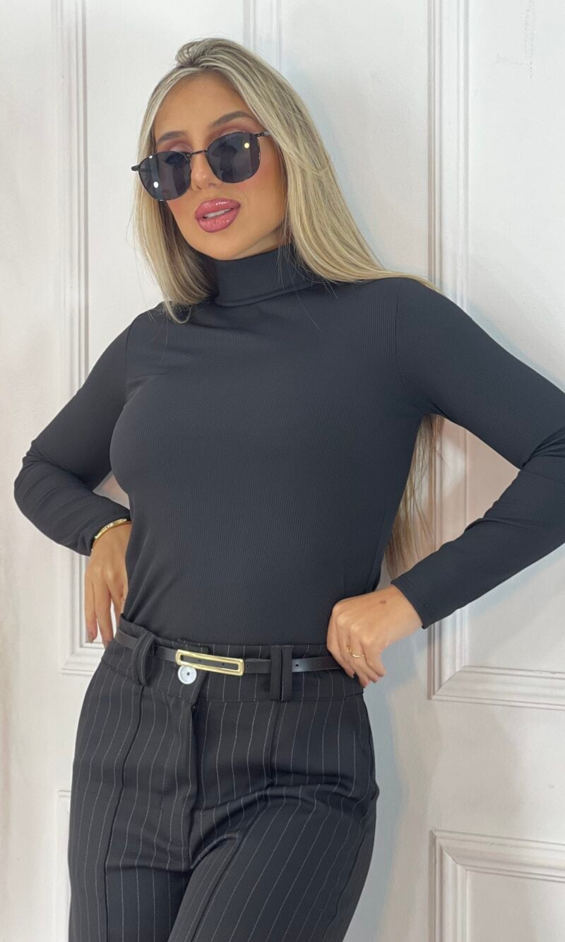 blusa flanelada gola alta sara preto
