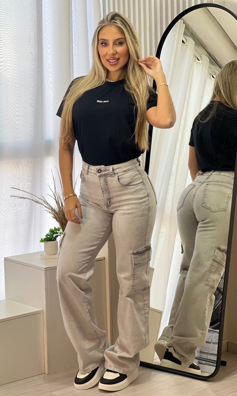 calca jeans wide leg cargo fabi