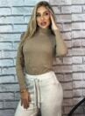 blusa flanelada gola alta fiorella bege