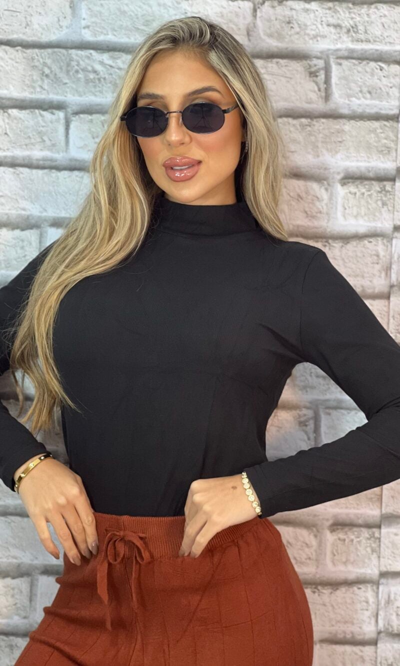 blusa flanelada gola alta fiorella preto