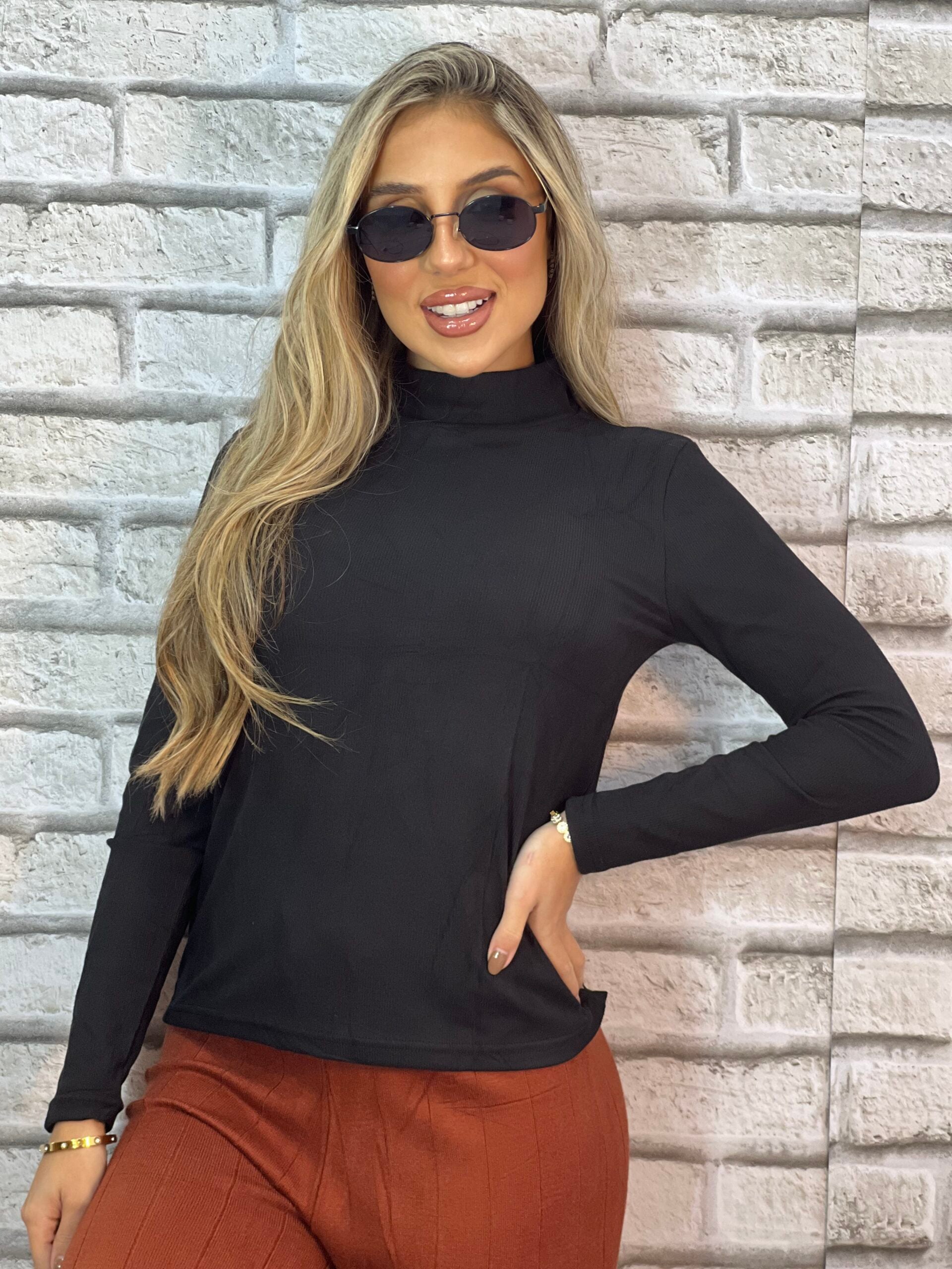 blusa flanelada gola alta fiorella preto blusa flanelada gola alta fiorella preto