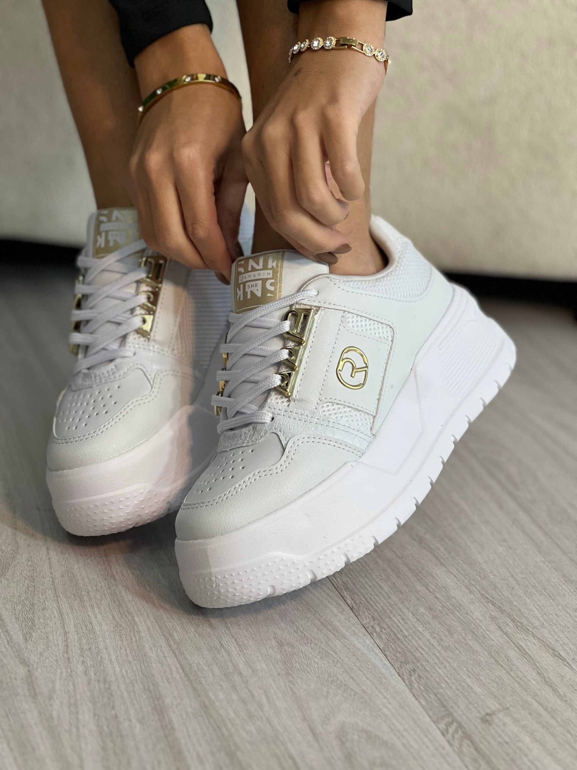 tenis croco branco dourado ramarim 2676104 tenis croco branco dourado ramarim 2676104