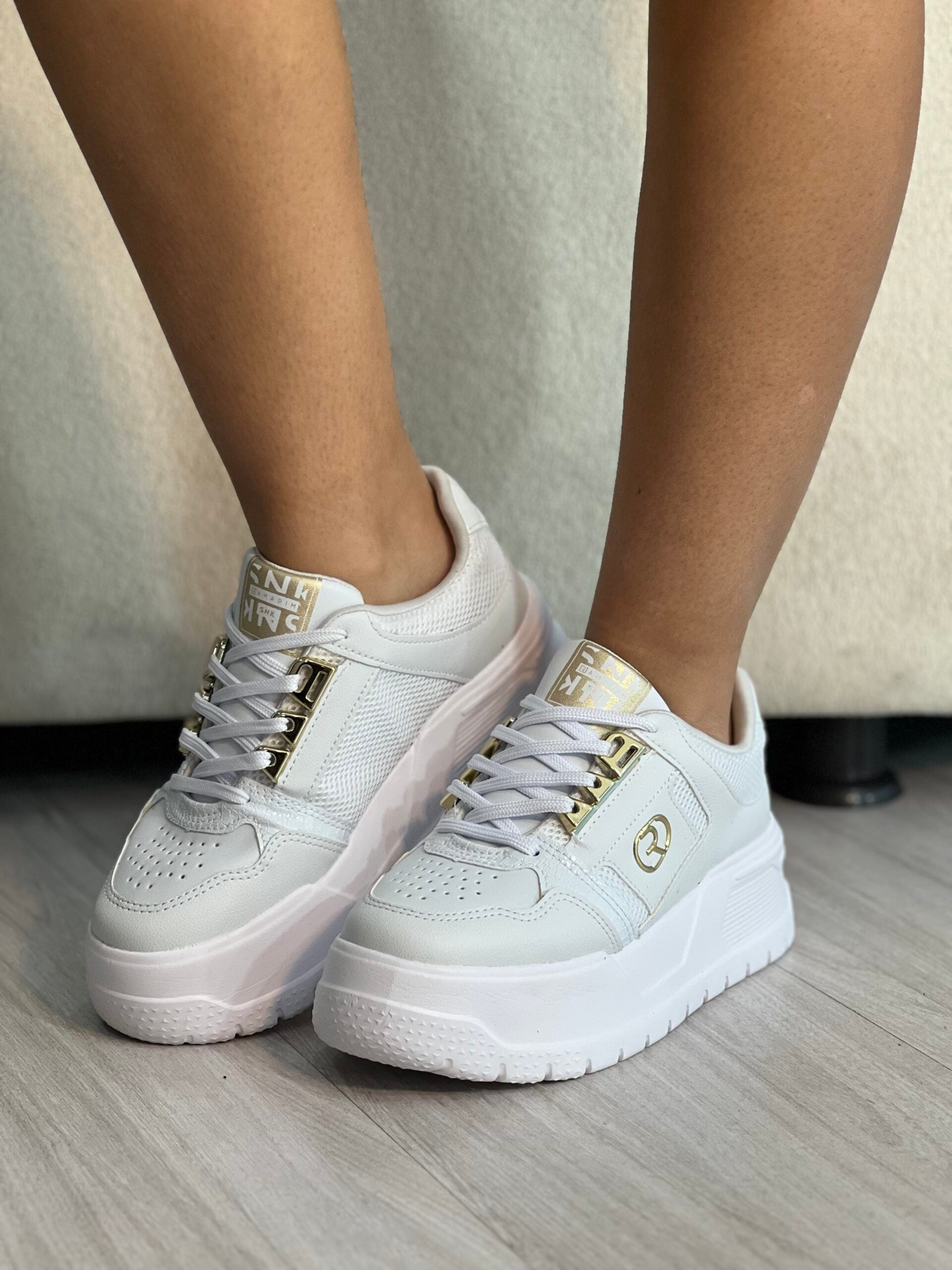 tenis croco branco dourado ramarim 2676104 tenis croco branco dourado ramarim 2676104