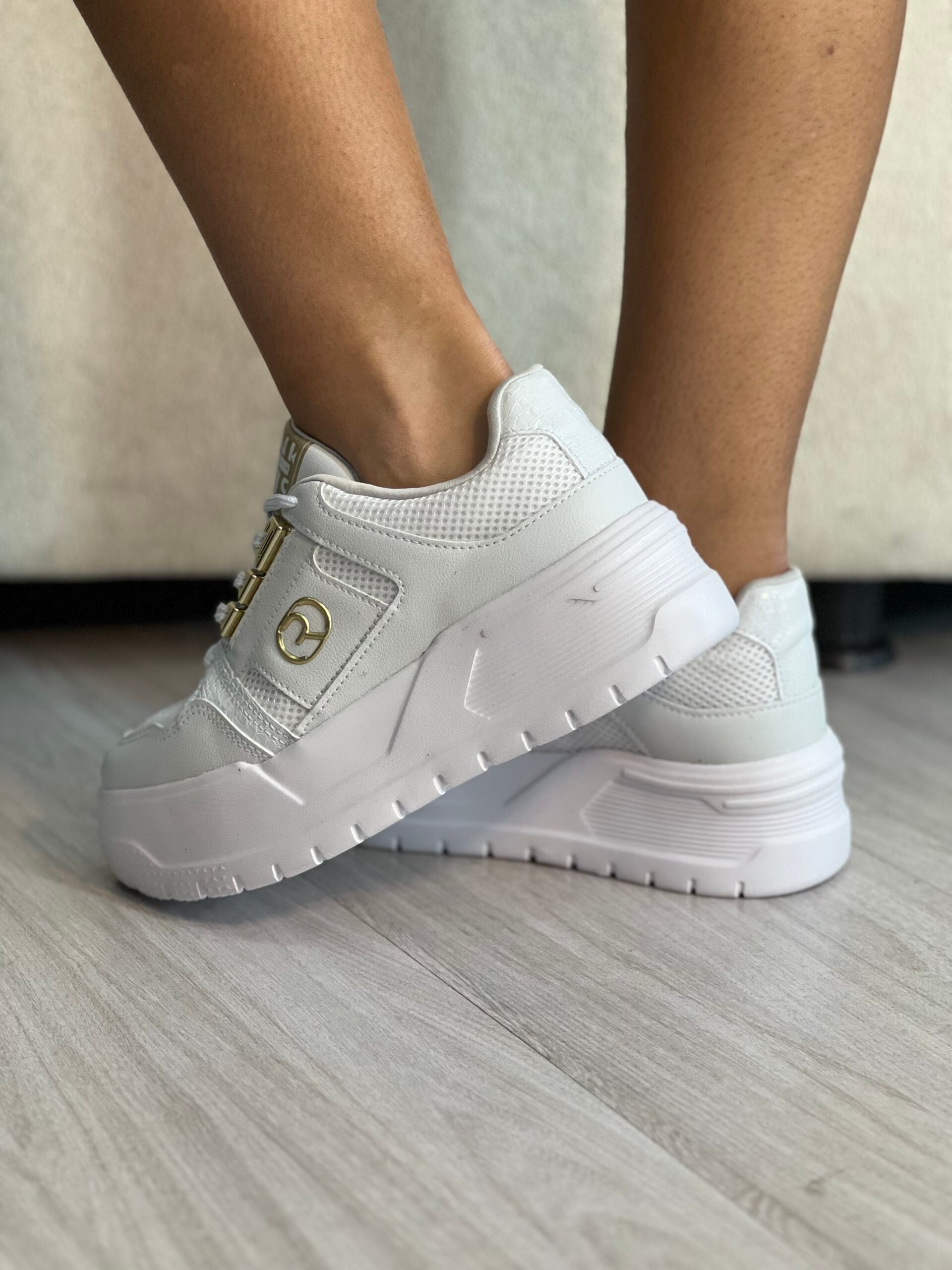 tenis croco branco dourado ramarim 2676104 tenis croco branco dourado ramarim 2676104